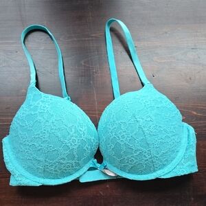 Victoria's Secret Very Sexy Push-Up Lace Bra 34C